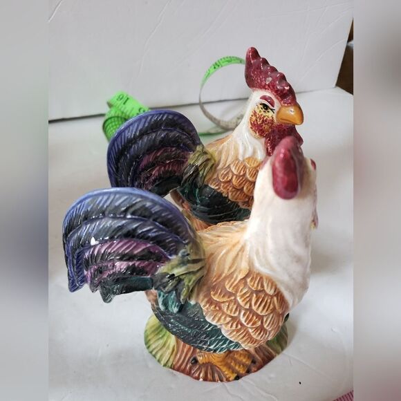 Kitchen Roosters   - Picture 6 of 8